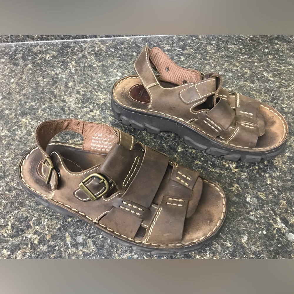 Mens leather sandals- similar idea to the well known Birkenstock look